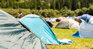 Camping Zelt schneller aufbauen